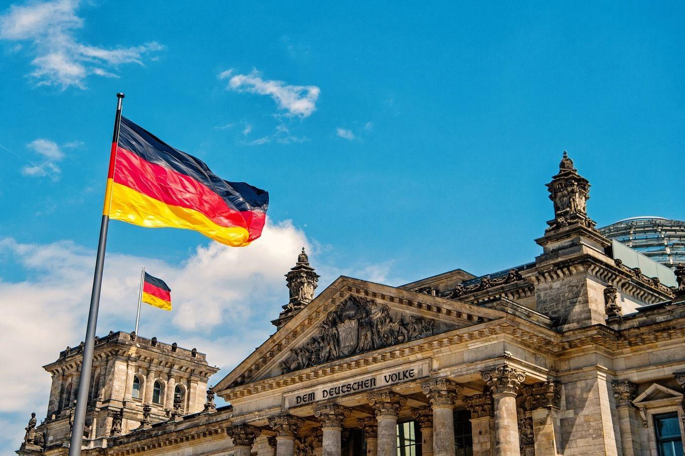 Imagem do editorial: Legalização da maconha entra em vigor na Alemanha; governo restringe uso em espaços públicos