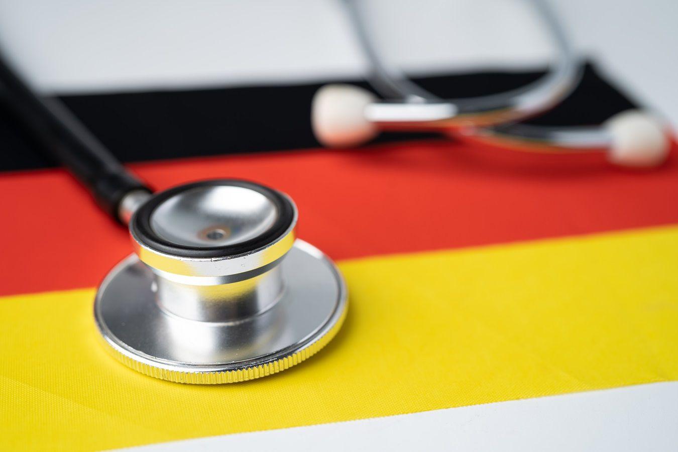 Imagem da noticia: Alemanha derruba aprovação prévia de seguro saúde e desburocratiza prescrição de produtos à base de cannabis 