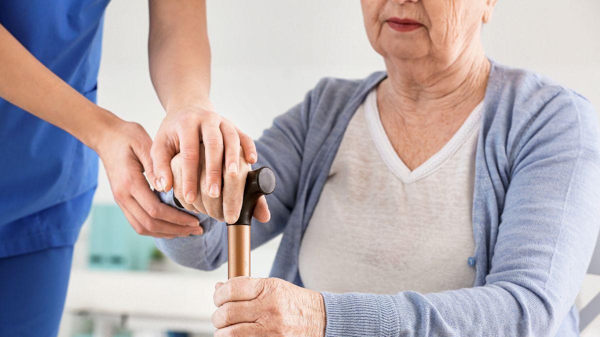 O uso dos devivados da Cannabis Sativa no controle sintomático da doença de Parkinson 