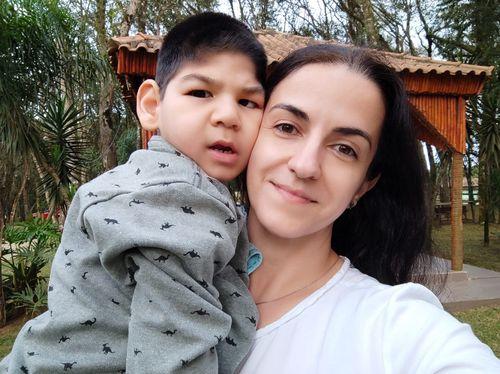 Uso de cannabis reduz crises convulsivas de criança