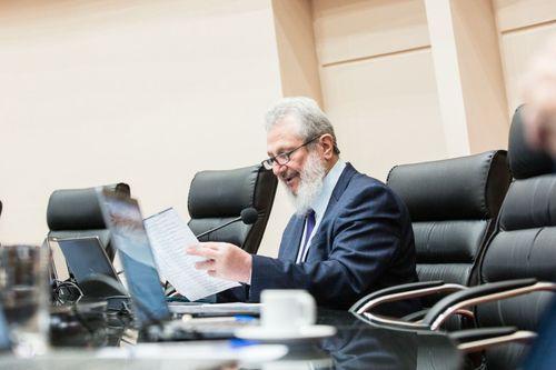 Padre Pedro propõe parceria com associação para ampliar acesso à cannabis medicinal pelo SUS de SC