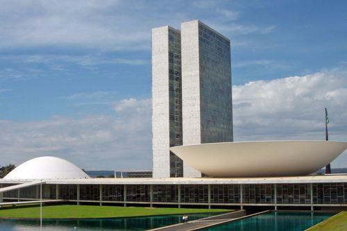 STF e Ministério da Saúde recebem representantes de associações de pacientes de cannabis em Brasília