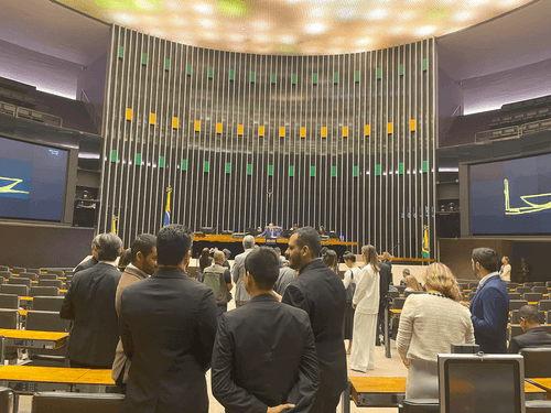 Anistia para condenados por posse de maconha avança na Câmara dos Deputados 