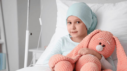 Raízes de cânhamo entram no radar da ciência em estudo sobre câncer infantil