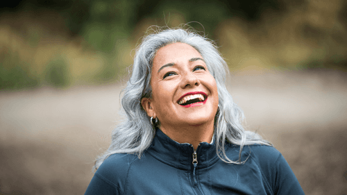 Enfermedad periodontal y el uso terapéutico de cannabis en mujeres en la menopausia