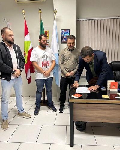 Garopaba promulga Lei de distribuição de medicamentos a base da cannabis 