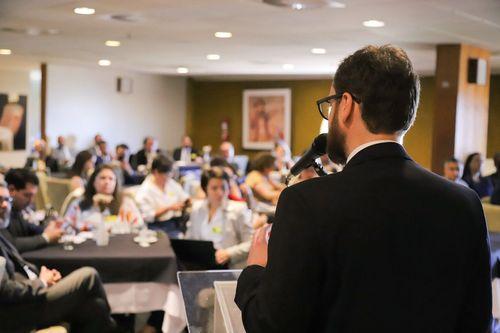Café da manhã na Câmara dos Deputados debate produção nacional de cânhamo industrial