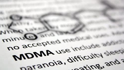 Imagem da noticia: MDMA: Studies point to the substance's efficacy in treating PTSD