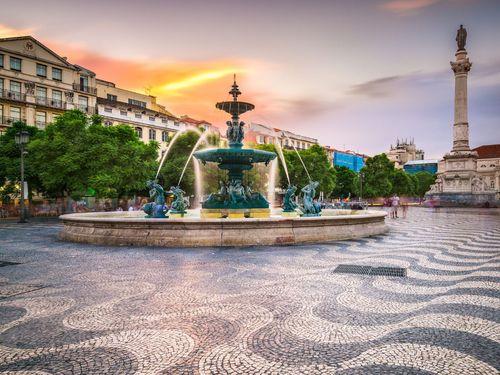 Infarmed aprova três novos produtos à base de cannabis em Portugal