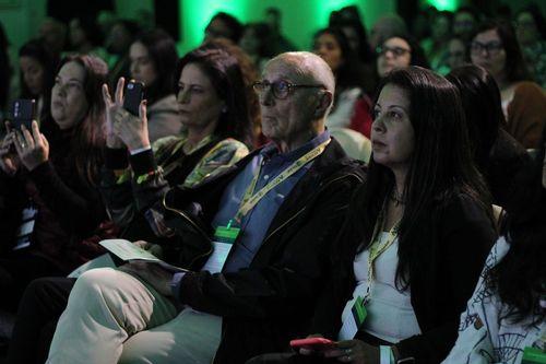 Suplicy é voluntário de pesquisa com cannabis para combater o Parkinson