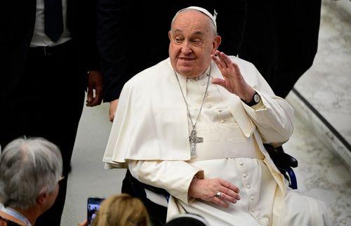 Imagem da noticia: Papa do acolhimento deixa legado de empatia, mas silêncio sobre cannabis medicinal