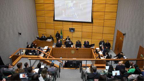 Imagem da noticia: STJ decide que plano de saúde não é obrigado a cobrir canabidiol para uso em casa e não listado na ANS