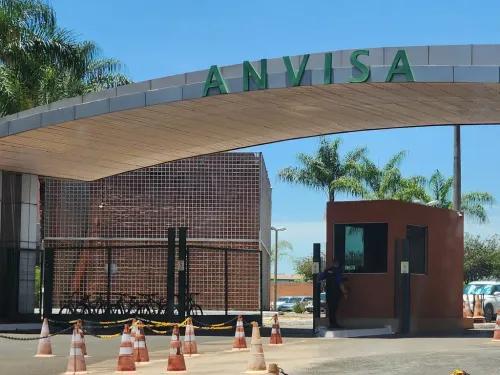 Anvisa atualiza formulário de importação de produtos à base de Cannabis por remessa expressa