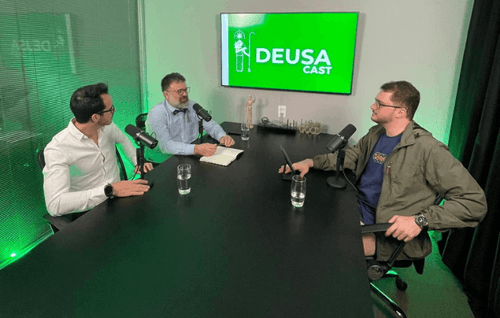 Deusa Cast aborda uma possibilidade de tratamento para o sobrepeso e a obesidade, no especial publicitário Carmen's Medicinals 
