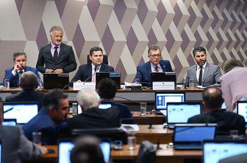 Comissão do Senado aprova PEC que proíbe posse e porte de drogas
