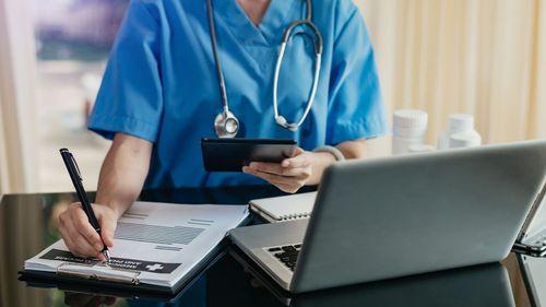 Autoridades médicas finalizam regra para esclarecer que a cannabis medicinal não é coberta pelos programas federais de saúde, nos EUA