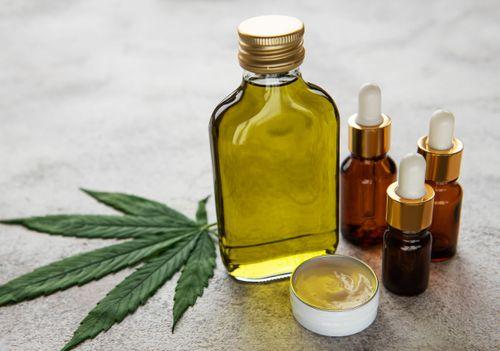 Assembleia do Paquistão vota a favor da legalização da cannabis medicinal e industrial