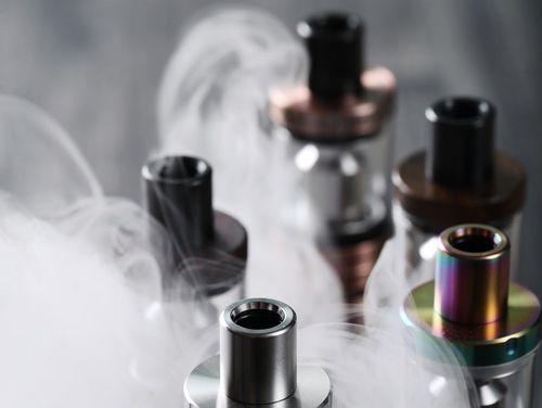 Entenda as diferenças entre óleo medicinal de cannabis e o utilizado em cigarros eletrônicos 