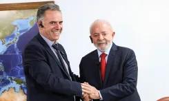 Quem é o presidente eleito do Uruguai que se encontrou com Lula? 