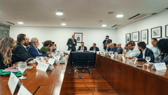 Governo debate regulamentação da cannabis e promete agenda interministerial