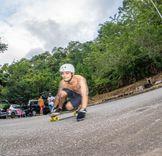 Skatista sofre AVC após acidente a 90 km/h durante competição; saiba como a cannabis ajuda na recuperação do atleta