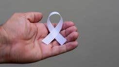 Janeiro Branco: campanha alerta para crise de saúde mental; MDMA pode ser alternativa terapêutica