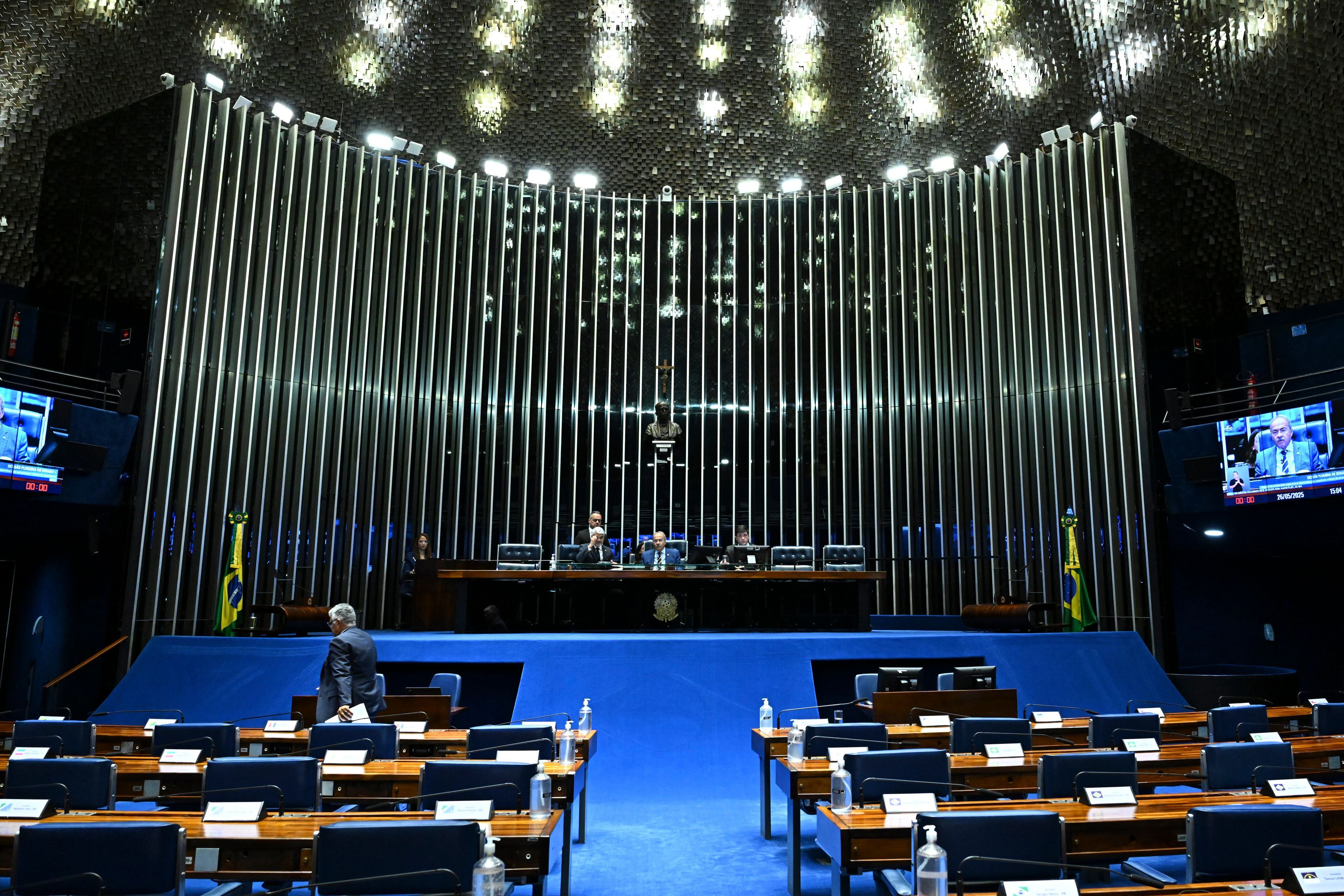 Senado discute uso medicinal da cannabis enquanto governo apresenta plano de regulamentação