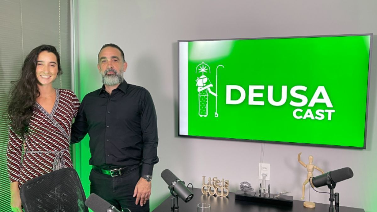  Leonardo Navarro, advogado e consultor jurídico especializado em cannabis medicinal, e Carolina Sellani, coordenadora do Grupo de Trabalho de Insumos de Cannabis da Abiquifi e Head de Alianças Estratégicas da SAIL for Health.