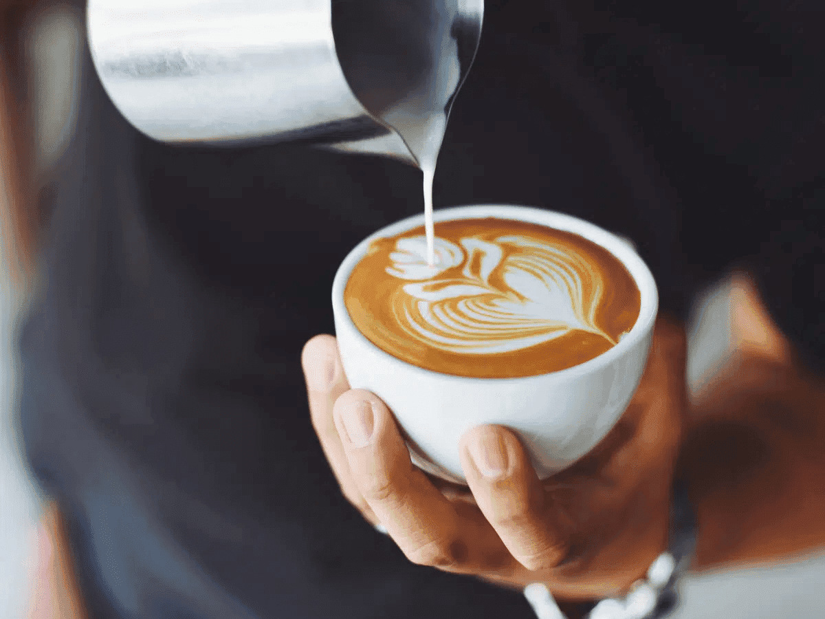 Já conhece o efeito de 4 xícaras de café?