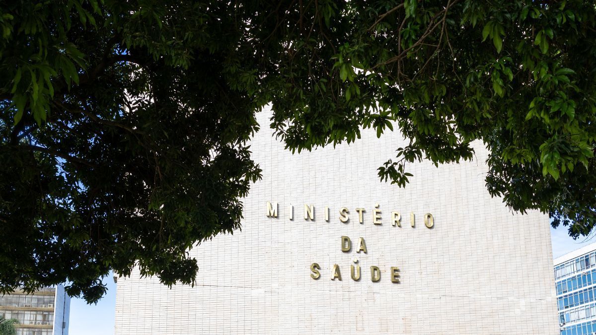 Ministério da Saúde convoca empresas para fornecer medicamentos à base de cannabis por meio de contratação direta