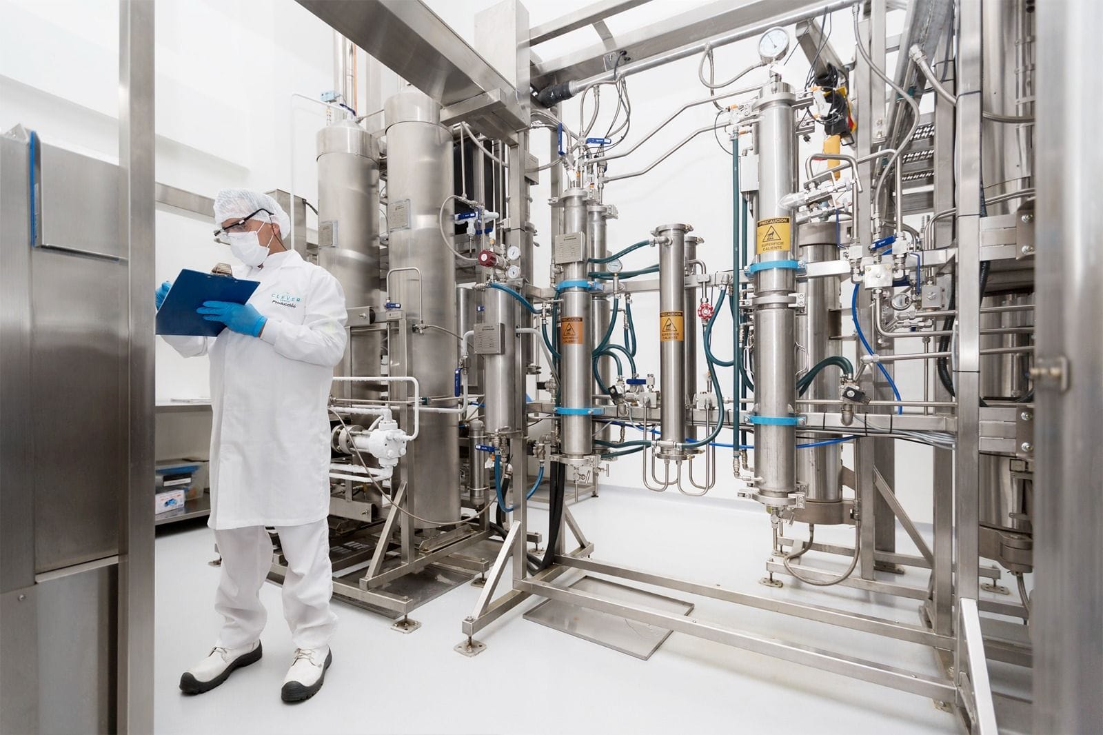 Fábrica da GreenCare Pharma no Brasil com produção de extratos de cannabis para uso medicinal