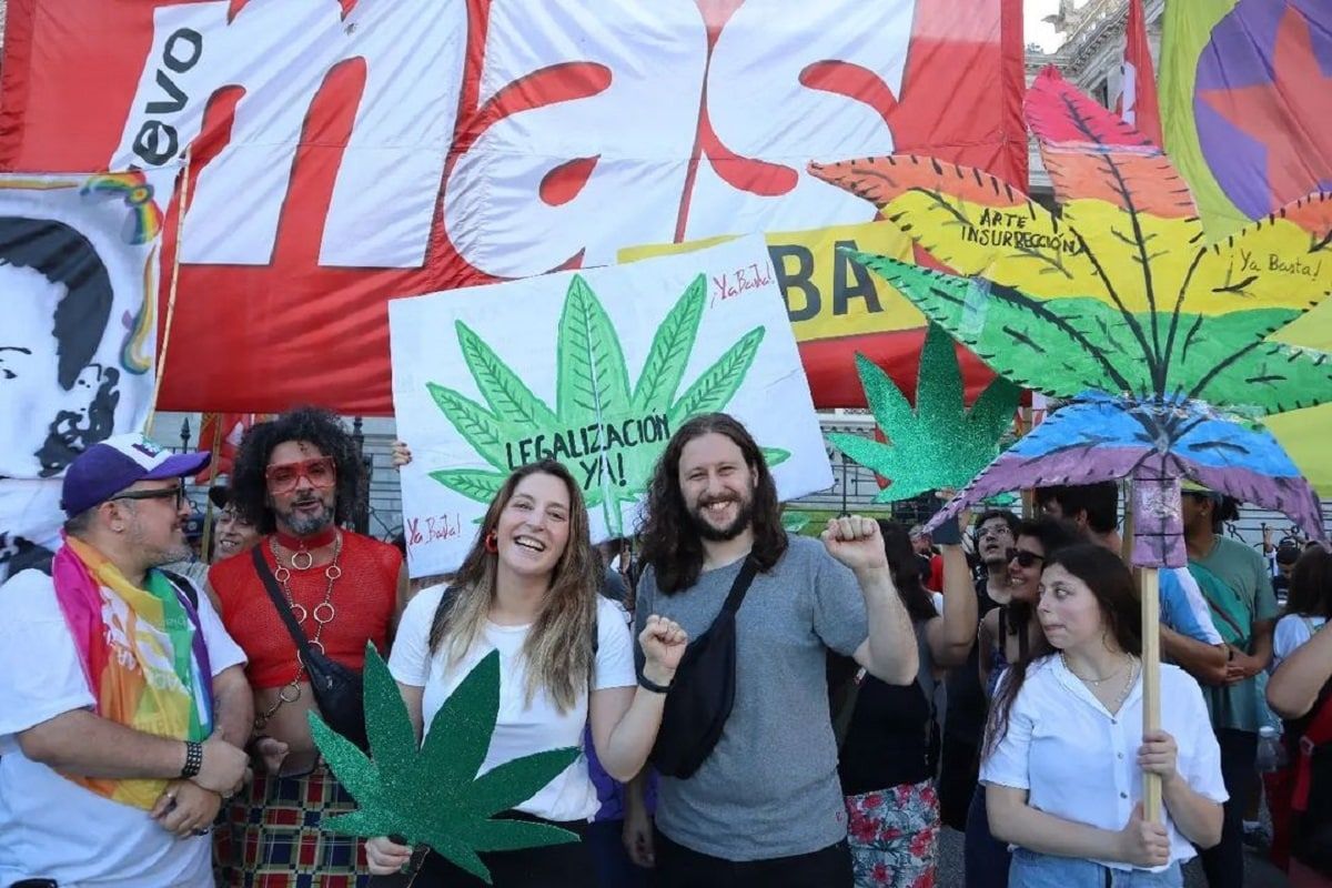 <strong>Quem é a candidata presidencial argentina que promete legalizar a maconha recreativa?</strong>