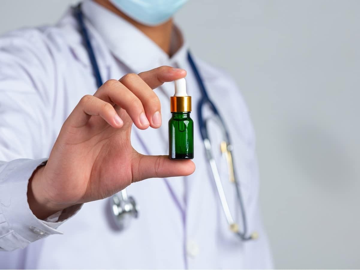 A Imersão na prescrição de canabinoides: capacitação essencial para médicos na vanguarda da medicina