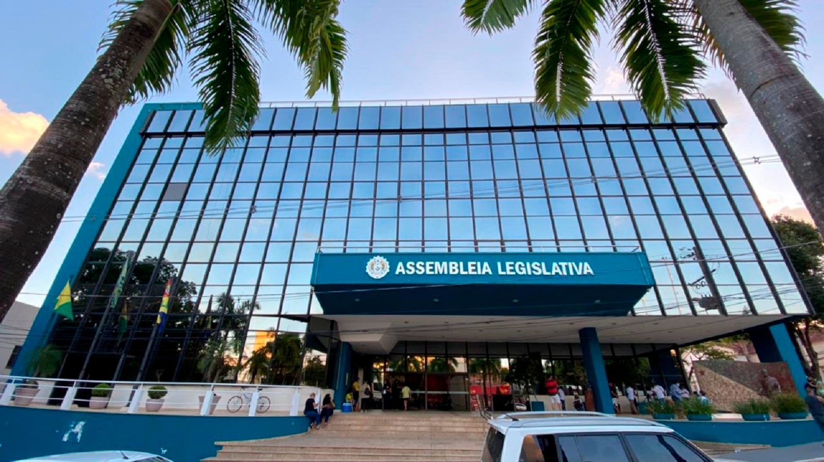 Acre aprova lei que garante fornecimento gratuito de remédios à base de cannabis