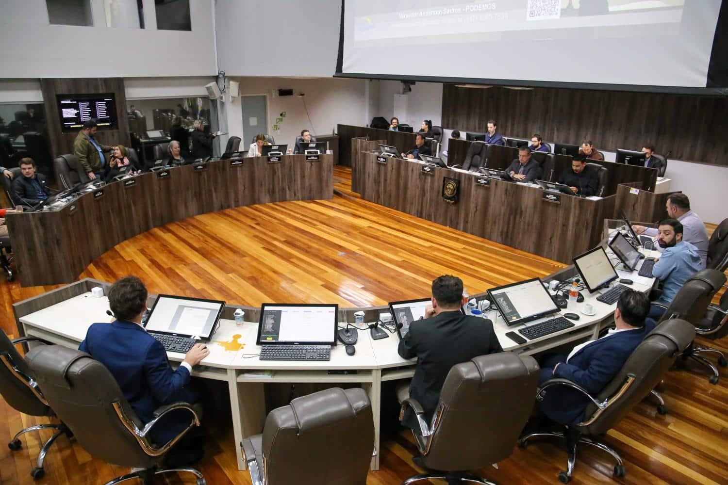 Câmara de Balneário Camboriú aprova projeto de distribuição de medicamentos à base de canabidiol