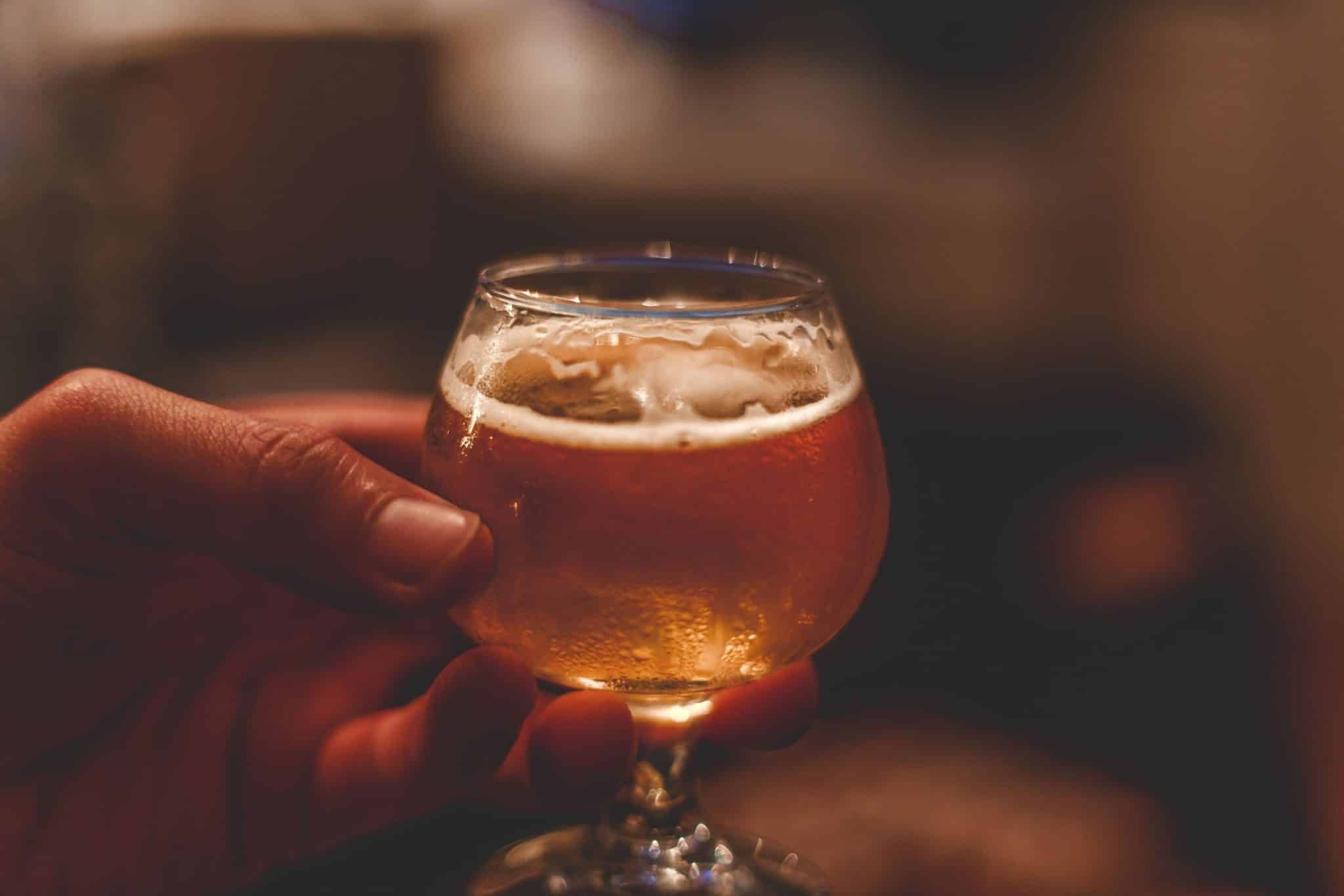 Cerveja de cânhamo sinaliza avanço do mercado canábico em Portugal