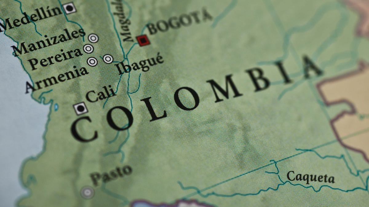 “Editado a toque de caixa”: especialista vê risco de concentração no mercado de cannabis da Colômbia