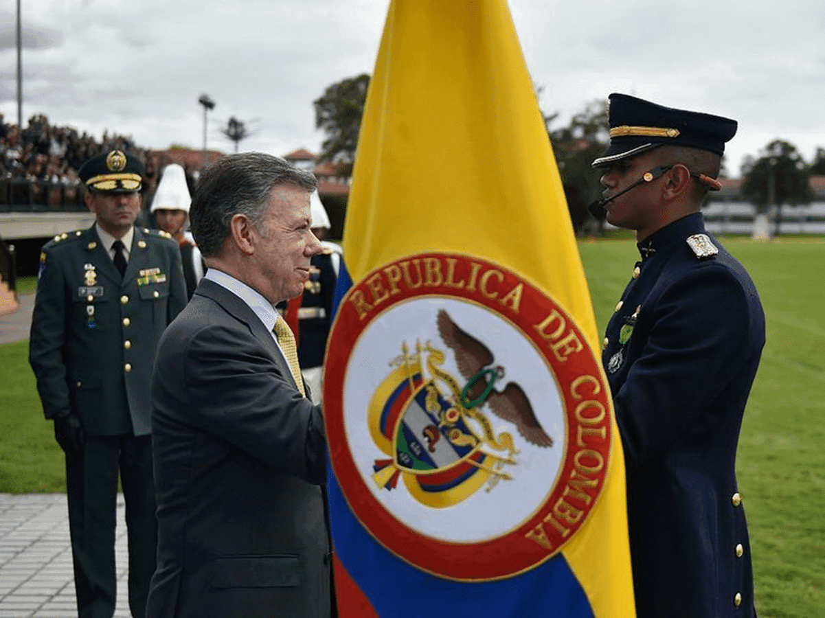 Colômbia mira regulamentação da coca, cannabis e papoula