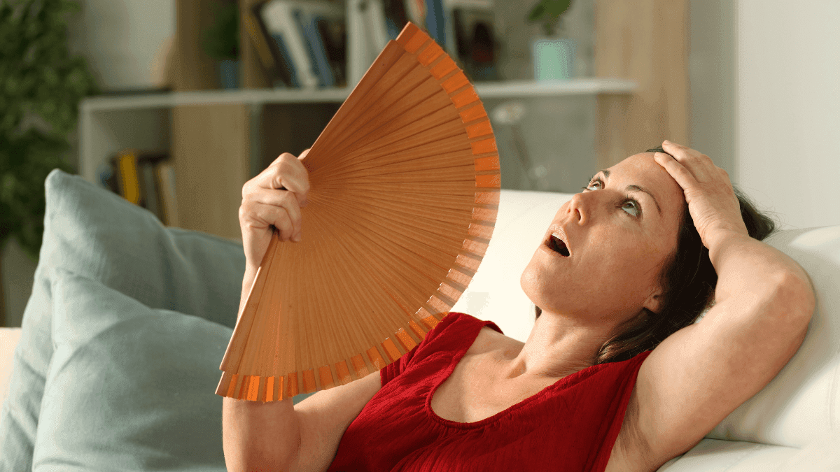 Ondas de calor e noites mal dormidas: a cannabis como aliada da menopausa