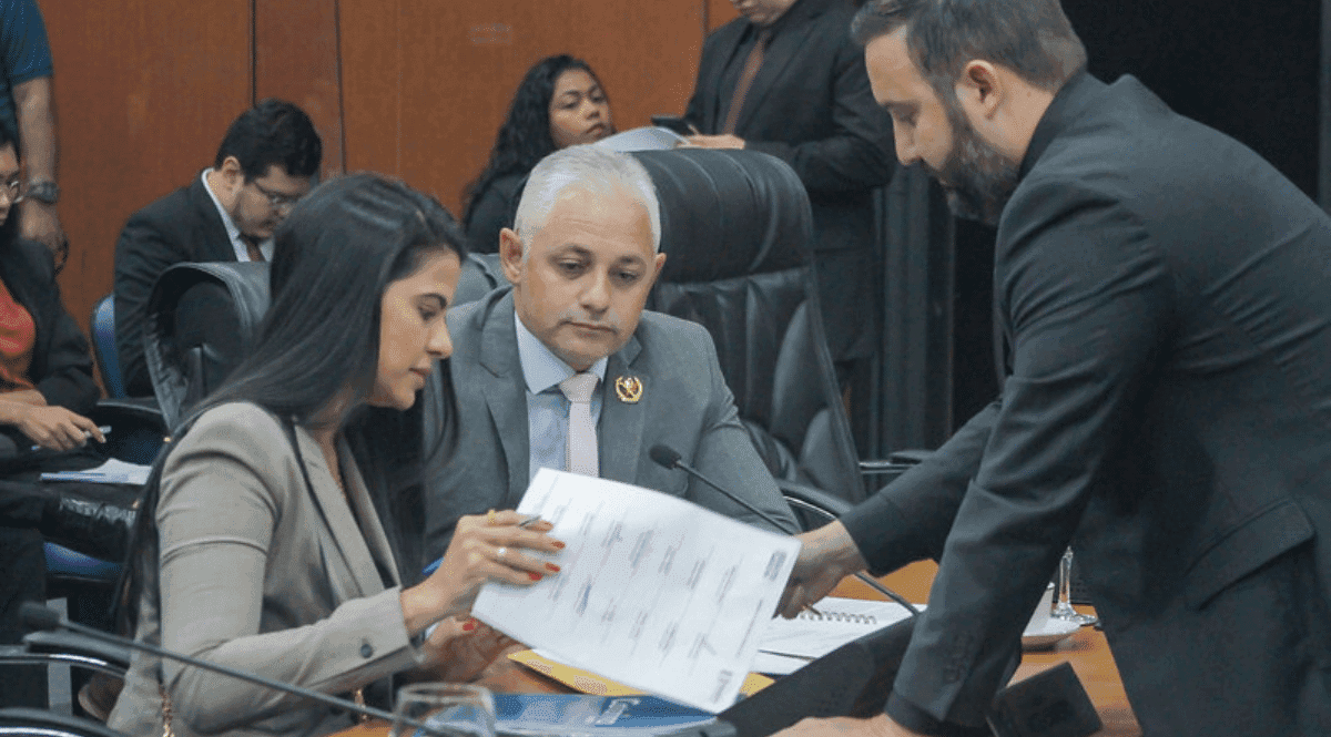 Deputados de RR aprovam projeto que cria lei de cannabis medicinal no SUS