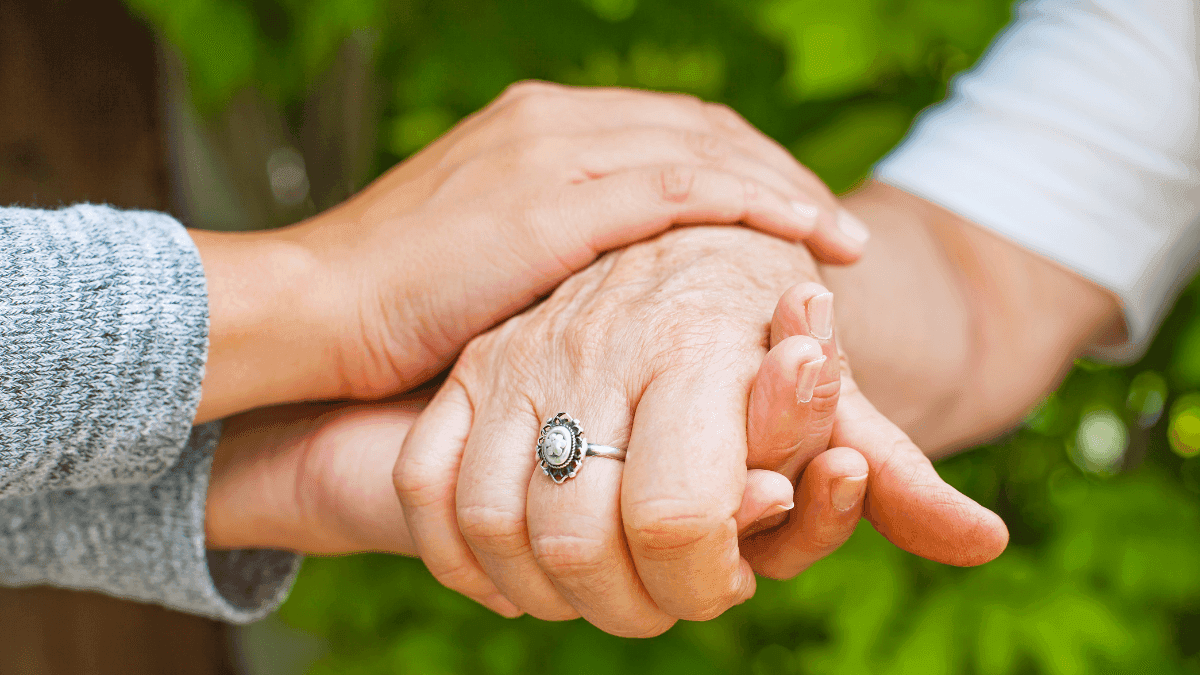 O renascer de Dona Leny: amor, Parkinson e esperança com a cannabis medicinal