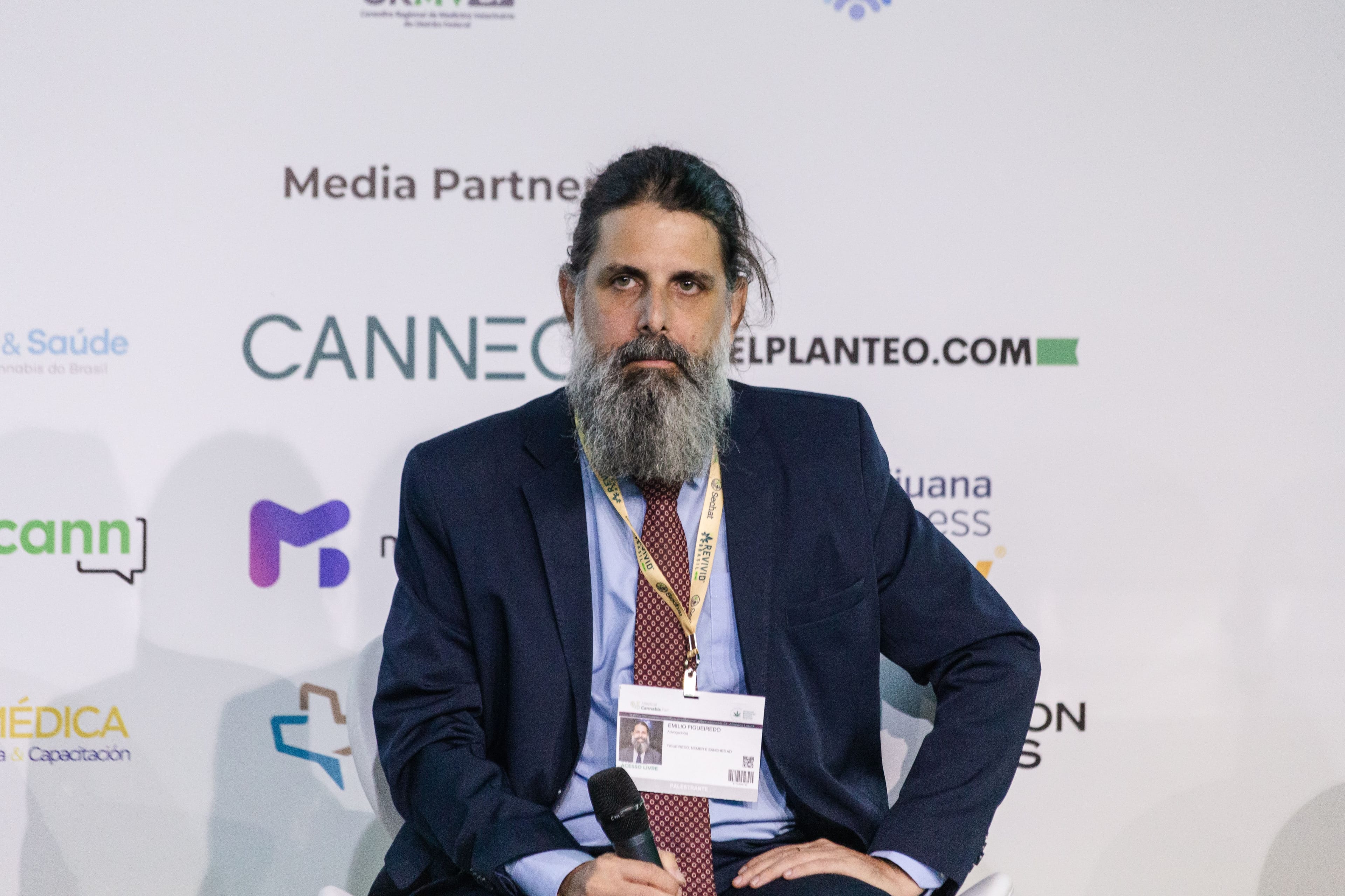 O papel dos advogados na defesa do uso terapêutico da maconha no Brasil em destaque