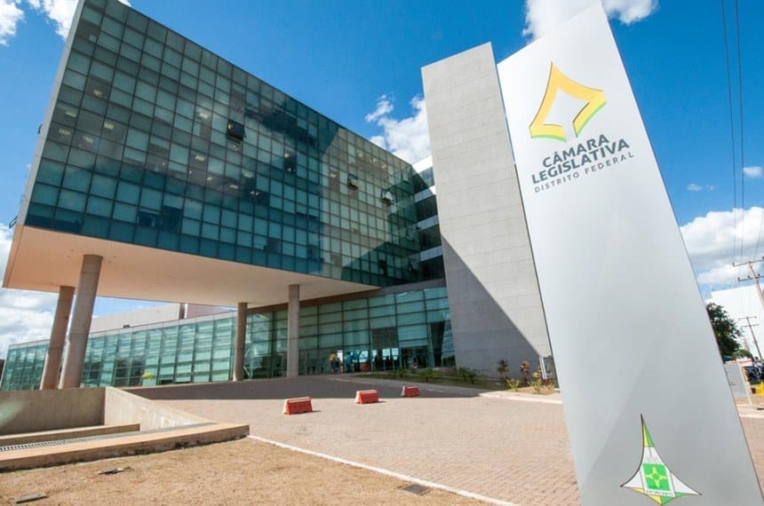 Lei de fomento à pesquisa sobre cannabis para fins medicinais não sai do papel no DF