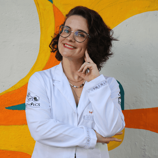 Biografia do Autor Priscila Gava Mazzola