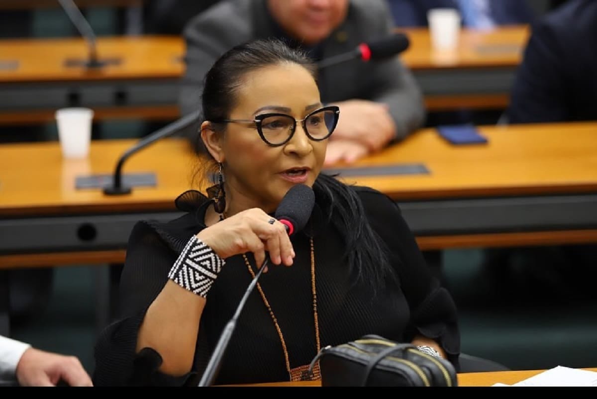 Projeto polêmico: Deputada defende obrigatoriedade de exame toxicológico para universitários