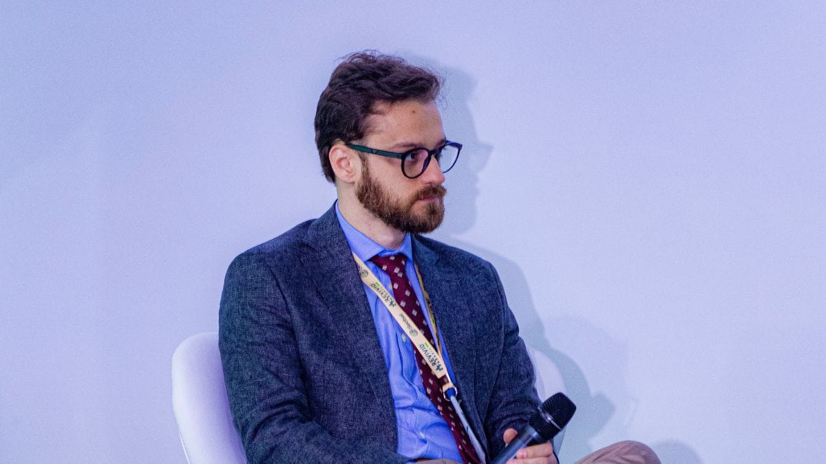 "A cannabis não é prioridade para o governo", diz especialista sobre regulamentação no Brasil