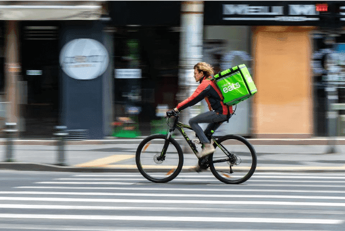 Uber Eats começará a entregar cannabis no Canadá