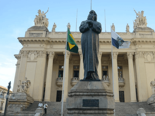 ALERJ avança projeto para fornecer cannabis medicinal no SUS do Rio