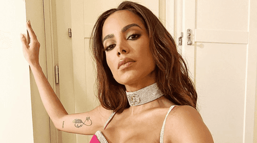 Anitta declara apoio à Lula e cobra que o petista legalize a cannabis