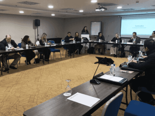 CRF-SP debate cannabis medicinal com autoridades e profissionais da saúde